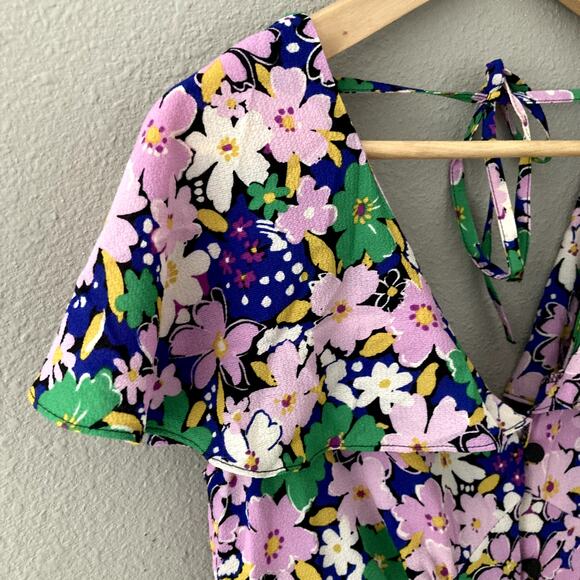 ASOS Design Flutter Sleeve Button Front Mini Dress - Purple Floral - 6 - Picture 2 of 8